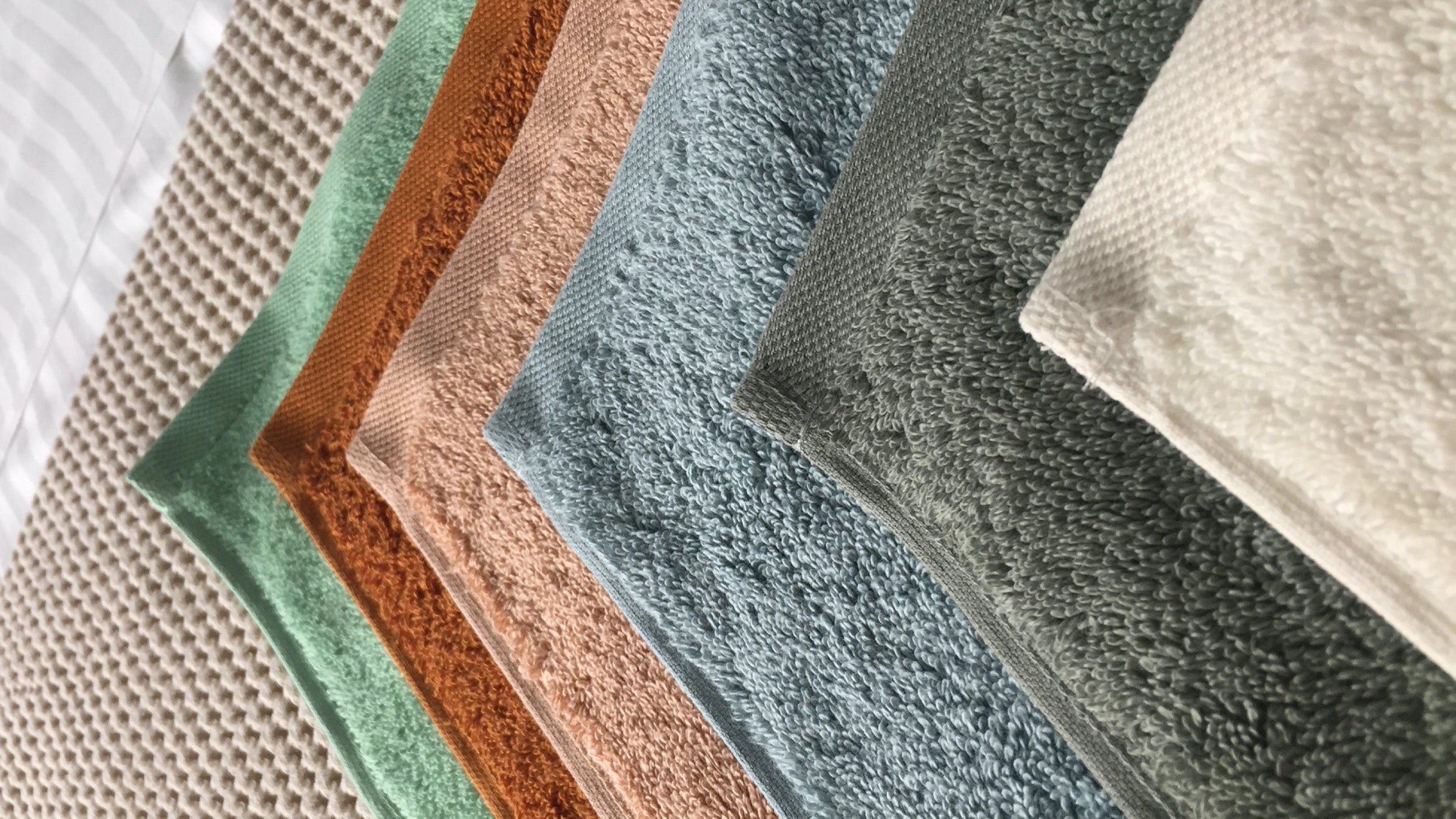 LINGE DE BAIN ET DE PLAGE